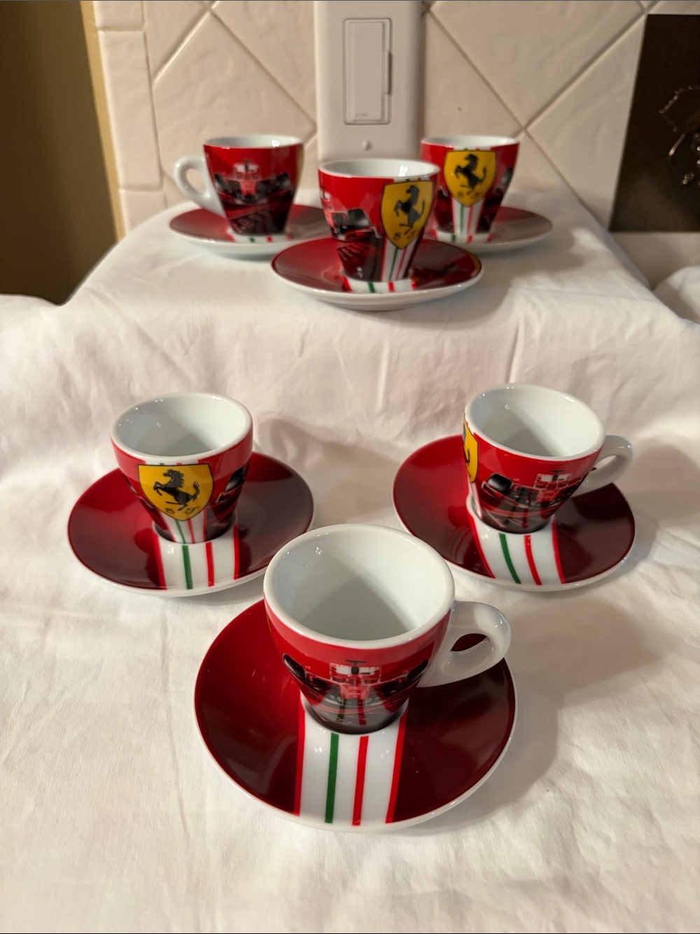 HTF like new set of 6 Ferrari F1 demitasse/expresso cups & saucers